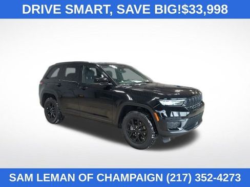 Used 2024 Jeep Grand Cherokee Altitude image 1