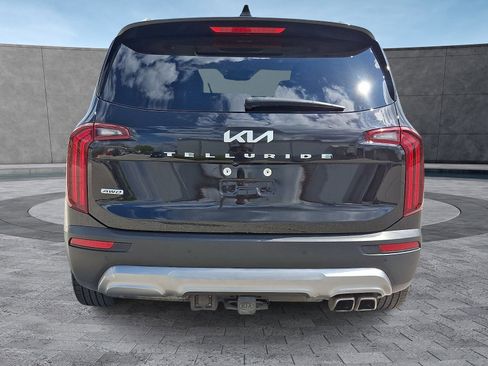 Used 2022 Kia Telluride EX w/ EX Premium Package AWD/4WD image 5