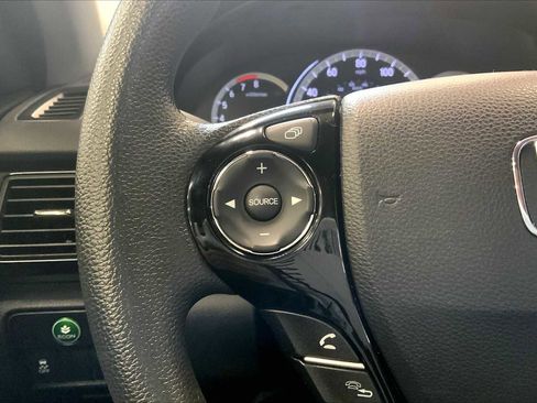 Used 2016 Honda Accord LX image 42