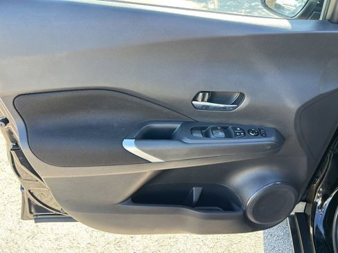 Used 2024 Nissan Kicks SV image 16