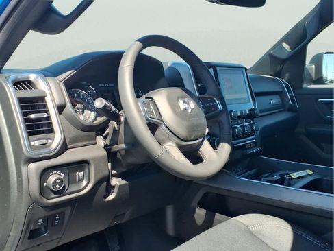 Used 2025 RAM 1500 Big Horn AWD/4WD image 14