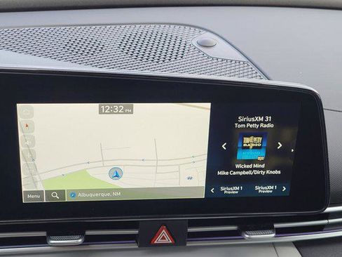 New 2025 Hyundai Elantra Limited image 20