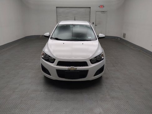 Used 2016 Chevrolet Sonic LT FWD image 15