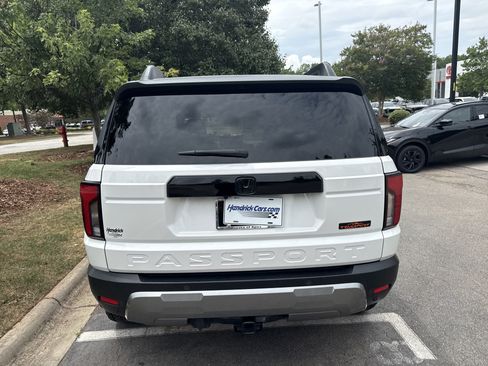 Used 2026 Honda Passport TrailSport Elite image 9