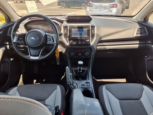 Used 2018 Subaru Crosstrek 2.0i Premium AWD/4WD image 2