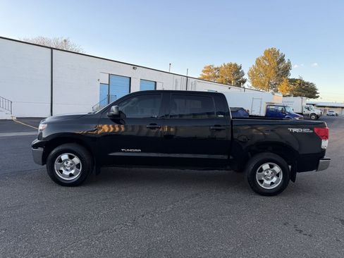 Used 2012 Toyota Tundra 4x4 CrewMax image 4