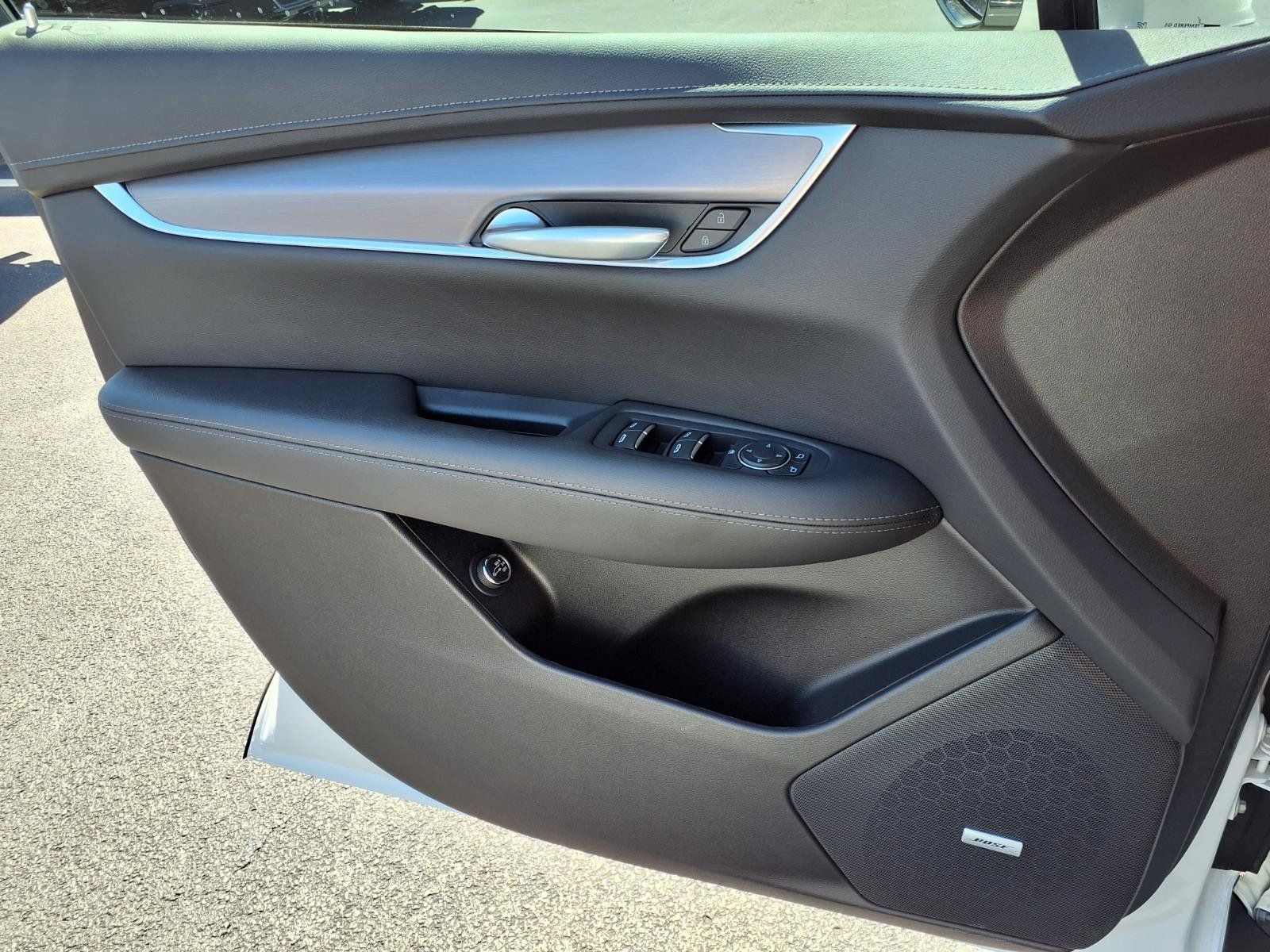 Used 2025 Cadillac XT5 Luxury FWD image 23