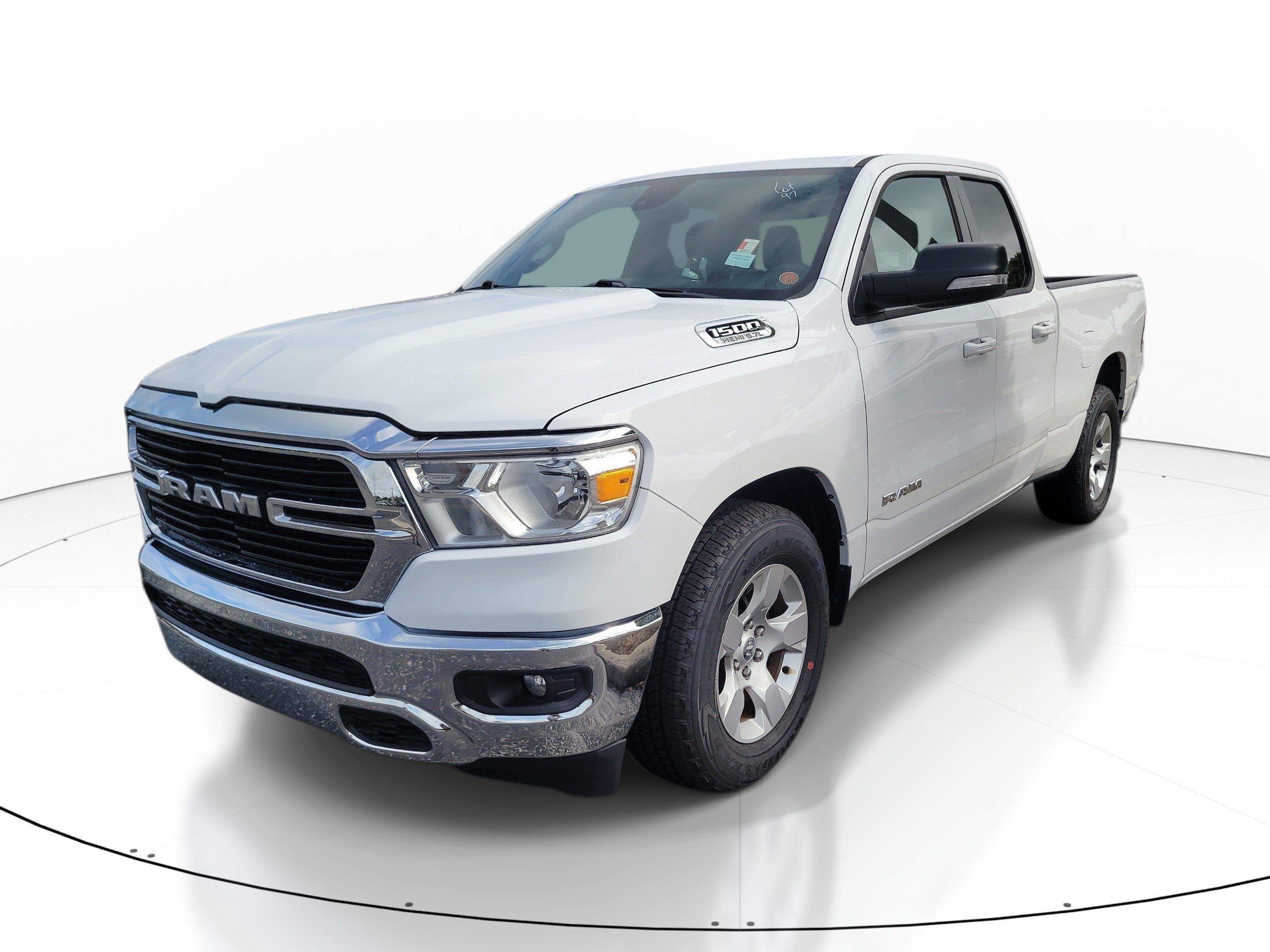 Used 2022 RAM 1500 2WD Quad Cab image 3