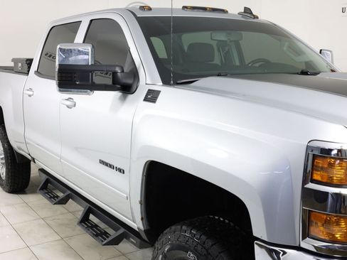 Used 2016 Chevrolet Silverado 2500 LT w/ LT Convenience Package image 39