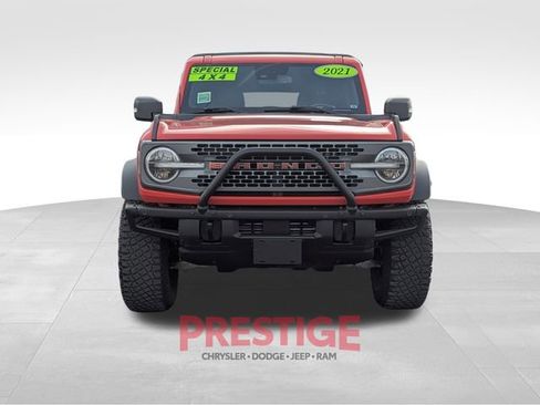 Used 2021 Ford Bronco Badlands image 3
