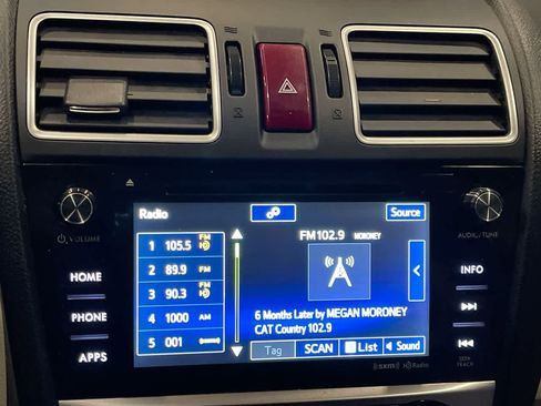 Used 2015 Subaru Crosstrek 2.0i Premium image 16