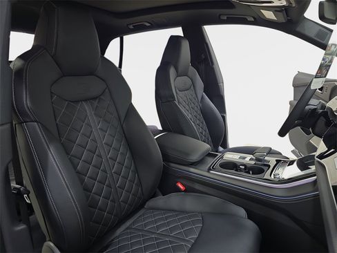 New 2026 Audi SQ8 Prestige image 10