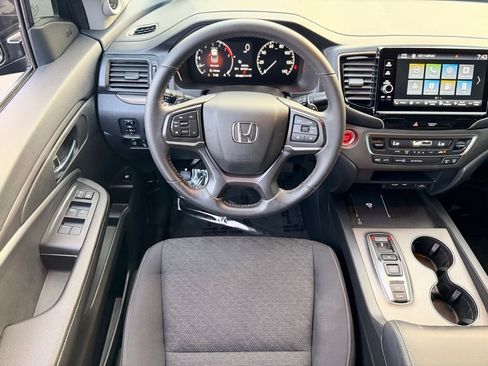 Used 2024 Honda Ridgeline Sport image 16