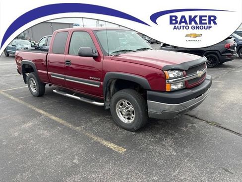 Used 2004 Chevrolet Silverado 2500 LS w/ Snow Plow Prep Package AWD/4WD image 1