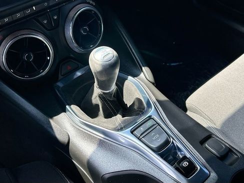 Used 2021 Chevrolet Camaro LT w/ 1LE Track Performance Package RWD image 11