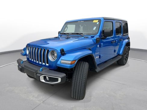 Used 2022 Jeep Wrangler Unlimited Sahara image 2
