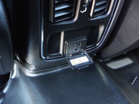 Certified 2018 Jeep Grand Cherokee Altitude AWD/4WD image 47