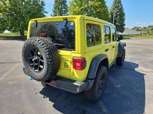 Used 2024 Jeep Wrangler Unlimited AWD/4WD image 6