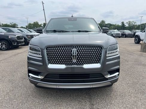 Used 2021 Lincoln Navigator Reserve w/ Luxury Package AWD/4WD image 2