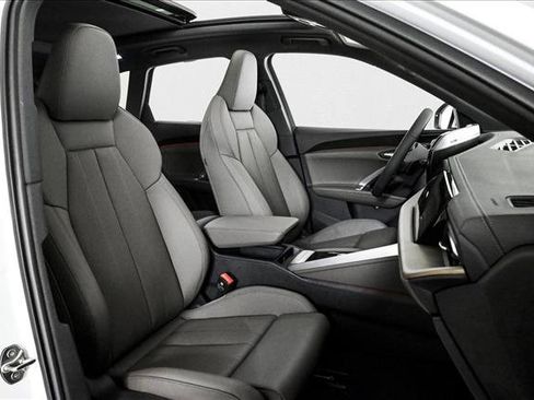 New 2025 Audi Q5 Premium Plus image 11