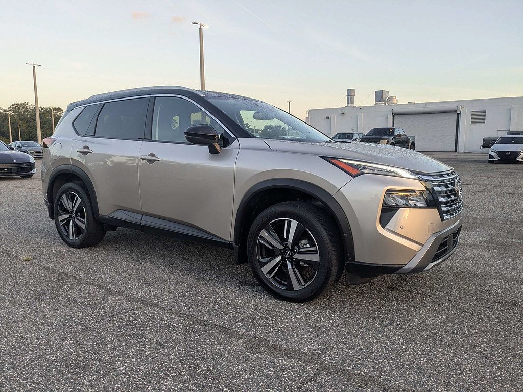 Used 2025 Nissan Rogue SL w/ SL Premium Package AWD/4WD image 3