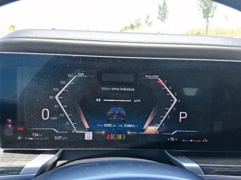 Used 2023 BMW 740i RWD image 8