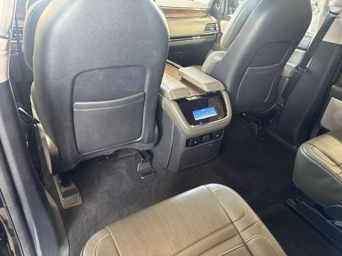 Certified 2022 Lincoln Navigator Black Label AWD/4WD image 28