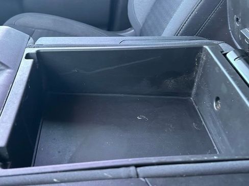 Used 2023 Chevrolet Silverado 1500 LT image 31