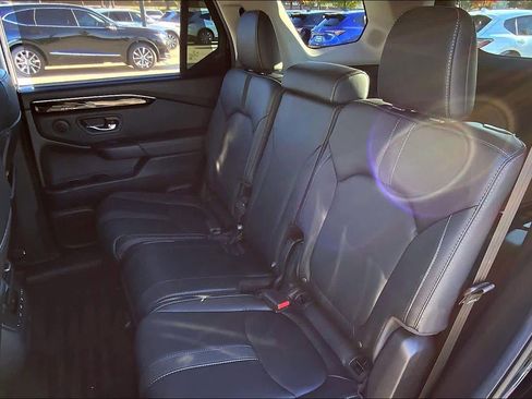 Used 2023 Honda Pilot Touring image 19