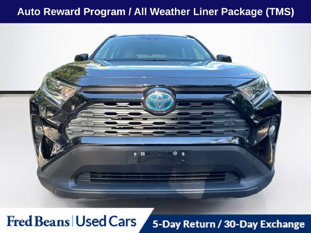 Used 2021 Toyota RAV4 XLE Premium AWD/4WD image 2