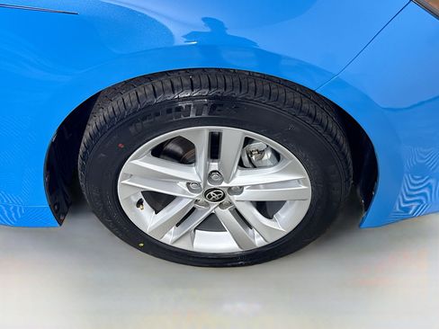 Used 2019 Toyota Corolla SE image 32