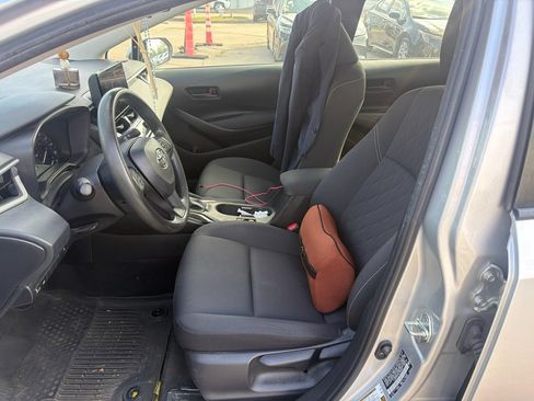 Used 2023 Toyota Corolla LE FWD image 6