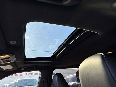 Used 2024 Toyota Highlander XSE image 25