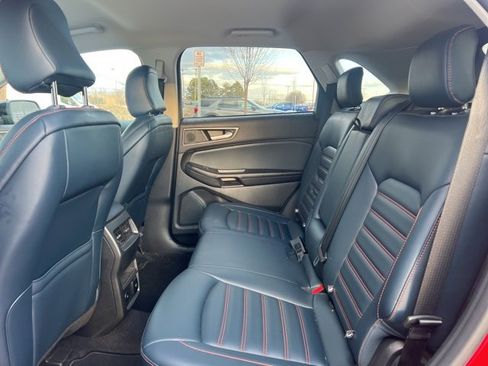 Used 2023 Ford Edge SEL w/ Sport Appearance Package image 19