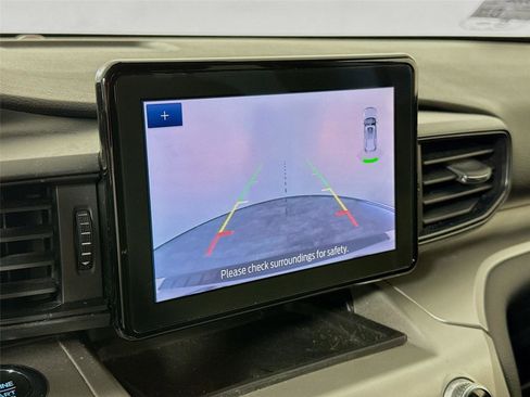 Used 2021 Ford Explorer XLT RWD image 10