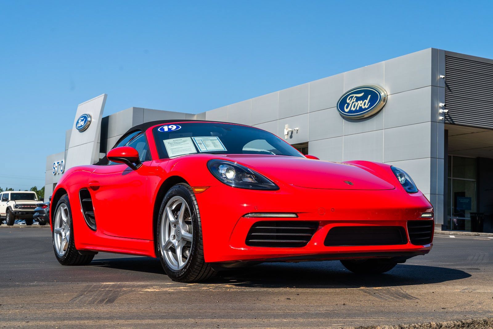 Used 2019 Porsche 718 Boxster RWD image 1