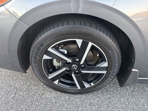 Used 2024 Nissan Sentra SV image 11