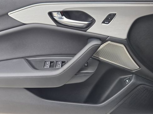 Used 2023 Acura TLX w/ Technology Package image 31