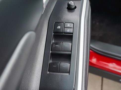 Certified 2022 Toyota Highlander XLE image 19