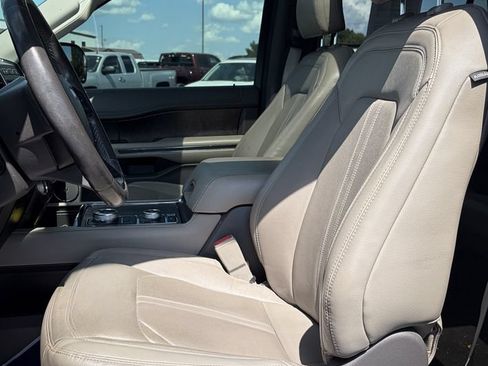Used 2019 Ford Expedition Max Limited w/ Driver Assistance Package AWD/4WD image 25