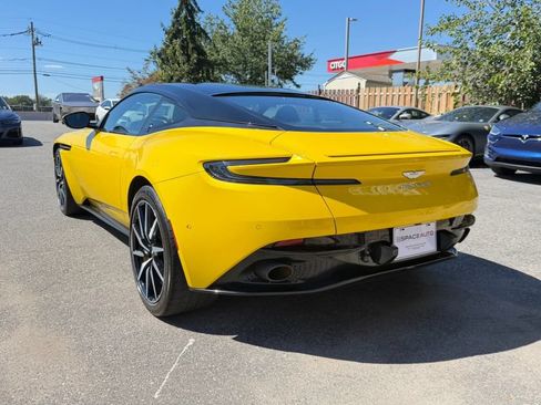 Used 2020 Aston Martin DB11 Coupe RWD image 8