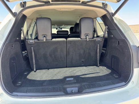 Used 2020 Nissan Pathfinder SL image 18