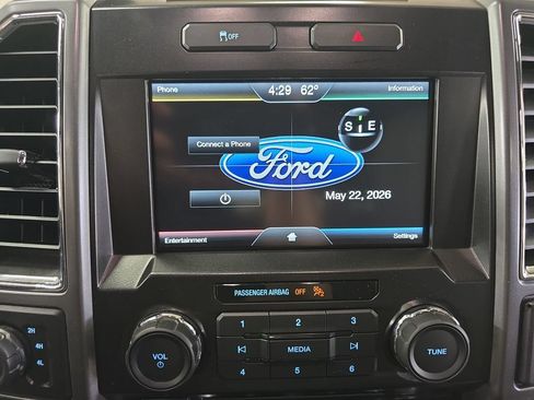Used 2015 Ford F150 XLT w/ Equipment Group 302A Luxury AWD/4WD image 21