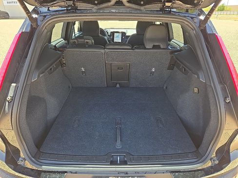 Certified 2023 Volvo XC40 Recharge Plus AWD/4WD image 14