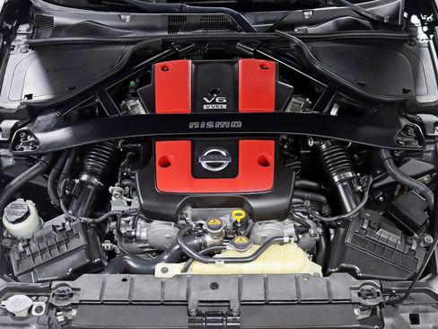 Used 2013 Nissan 370Z NISMO image 29