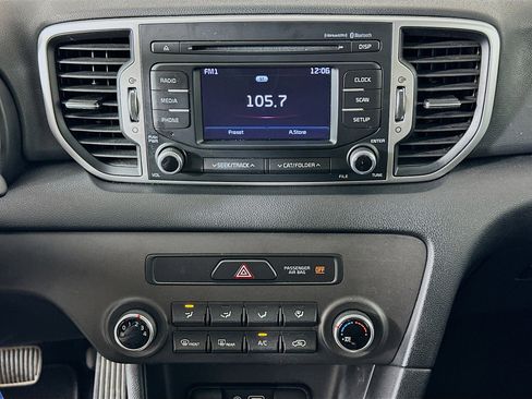 Used 2017 Kia Sportage LX FWD image 22