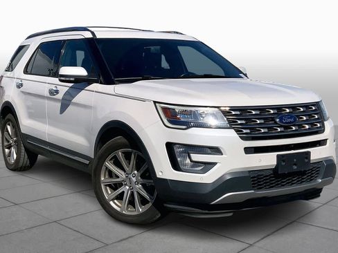 Used 2017 Ford Explorer Limited w/ Equipment Group 301A image 3