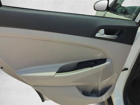 Used 2020 Hyundai Tucson Value FWD image 9