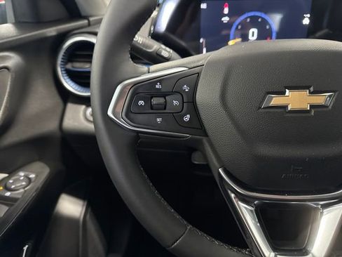 New 2026 Chevrolet Trax LT w/ Driver Confidence Package FWD image 5