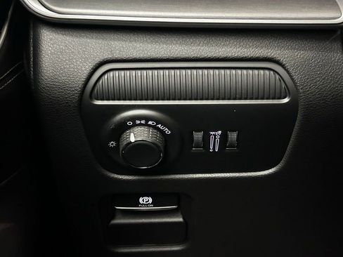 New 2026 Jeep Grand Wagoneer L image 21